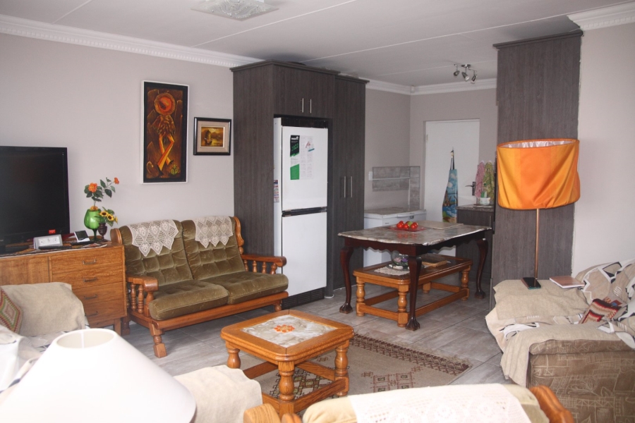 5 Bedroom Property for Sale in Dana Bay Western Cape